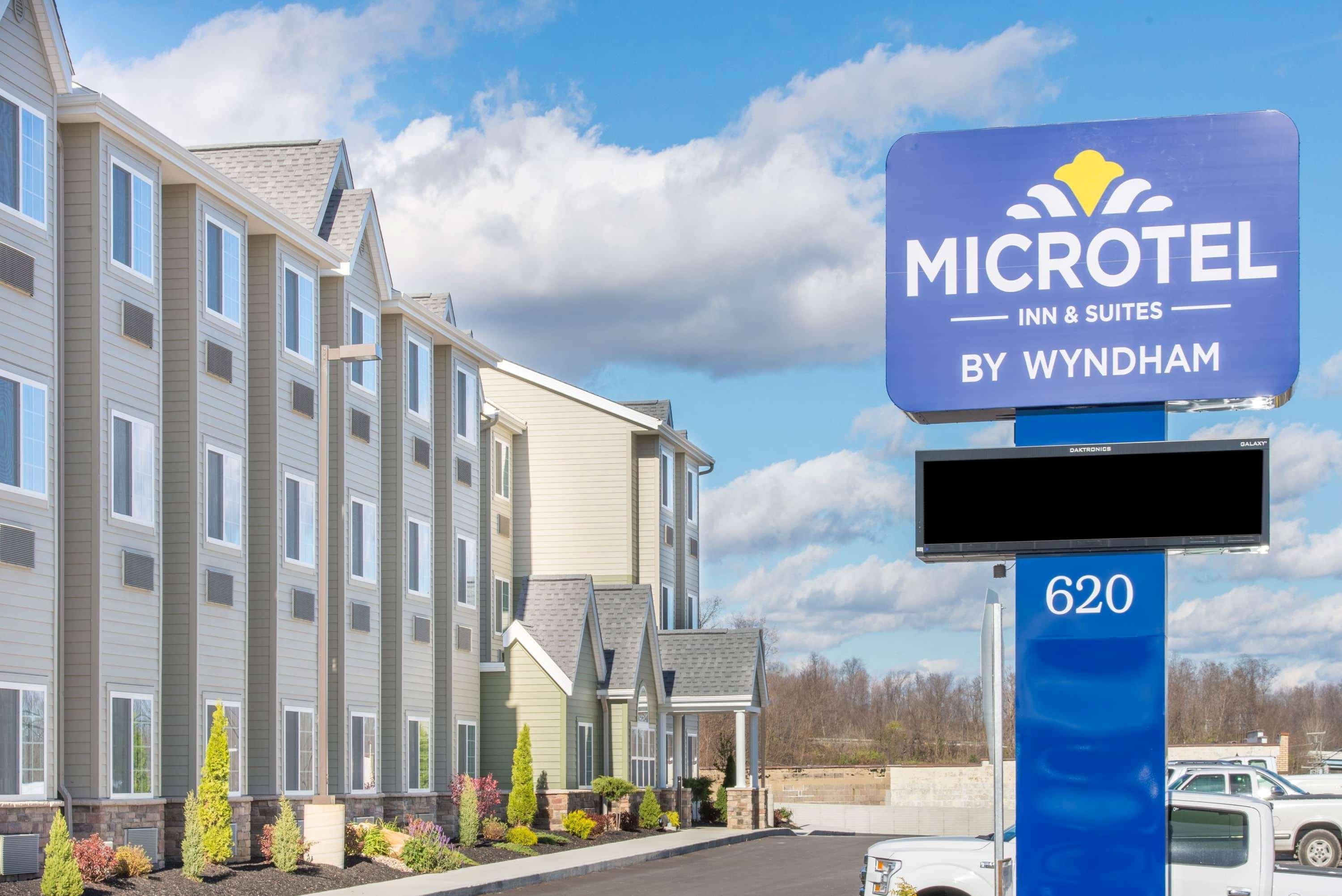 Microtel Inn & Suites By Wyndham Cadiz Esterno foto